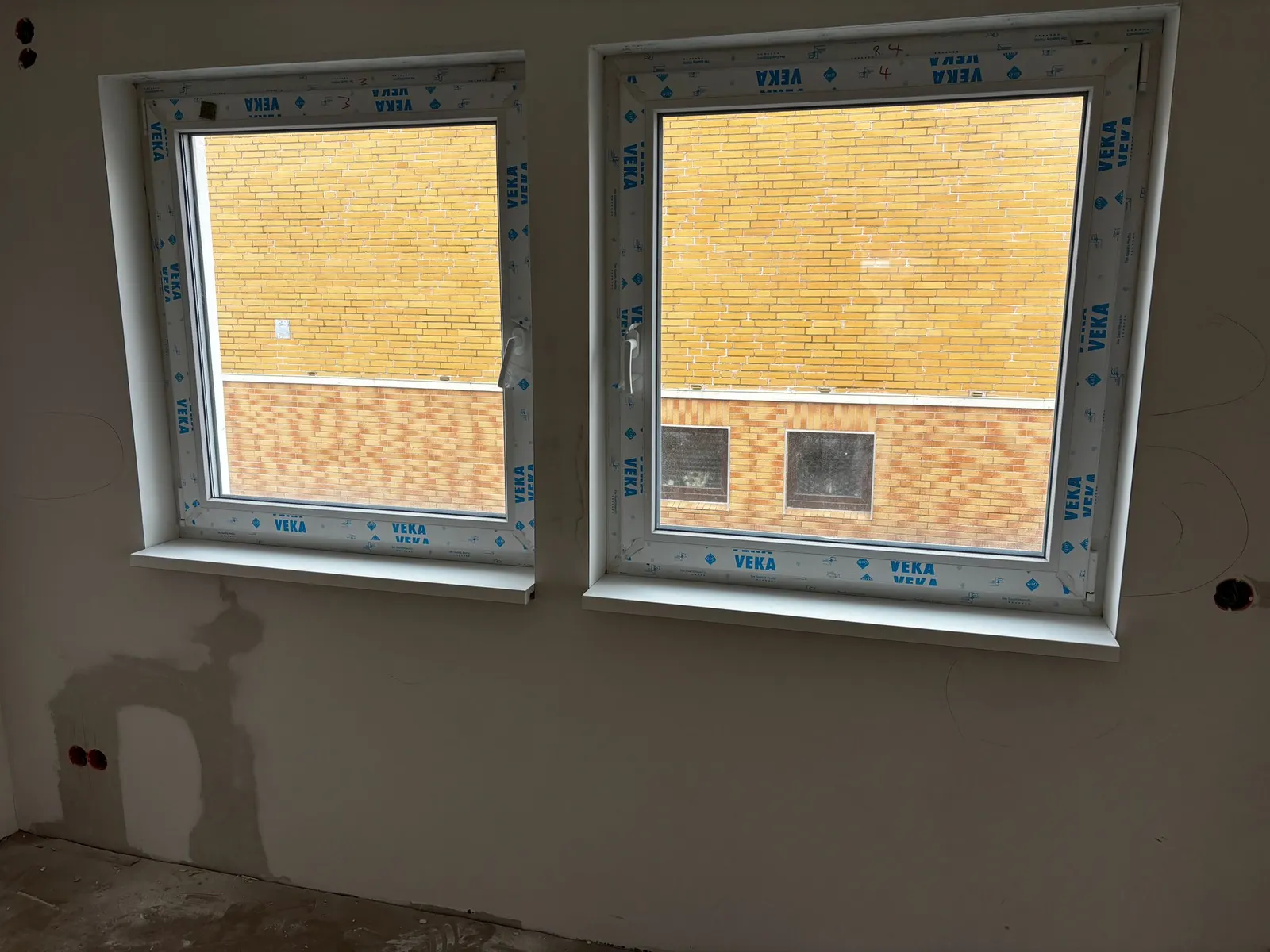 Einbau Fenster inkl. Fensterbänke – Fenster vom Schreiner im Sauerland – Bild 1