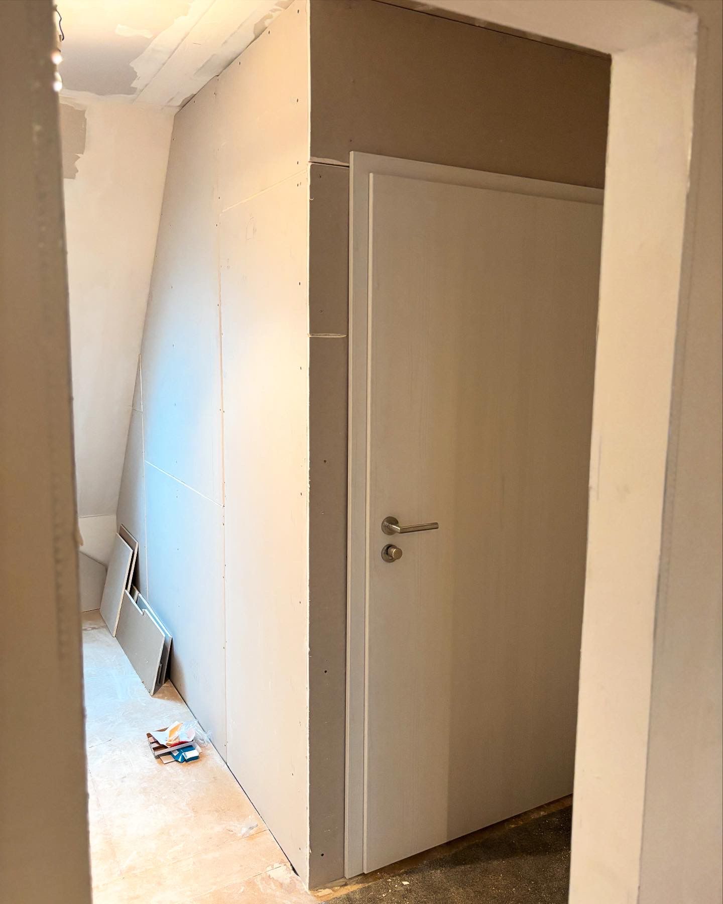 Einbau Trockenbauwand inkl. Wohnungseingangstür – Bild 2